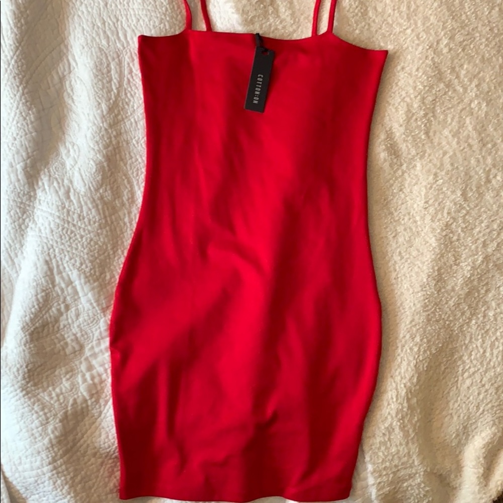 Red bodycon straight neck dress